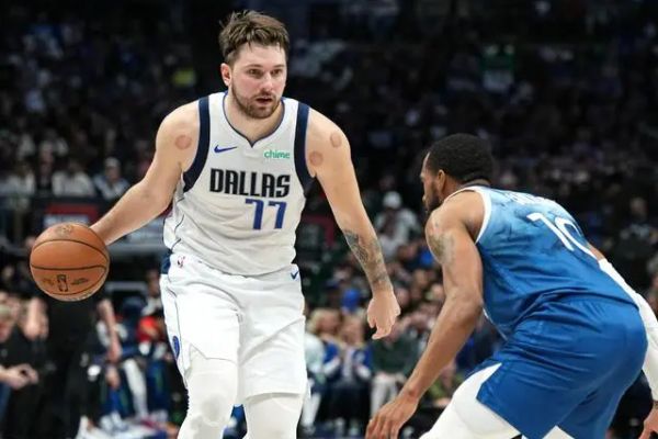 NBA战报消息:独行侠115比108险胜森林狼 东欧合砍69分 爱德华兹34+10