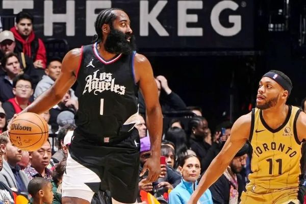 NBA简报:快船127-107击败猛龙 哈登22+10+13 威少20+5 巴恩斯23+5