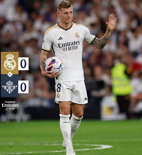 西甲:皇马0-0<a href=/tags-35407-0.html target=_blank class=infotextkey>皇家贝蒂斯</a>赛季积95分主场赛季不败收官 克罗斯告别战泪洒伯纳乌
