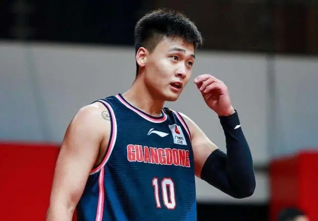 中国男篮赵睿个人资料""