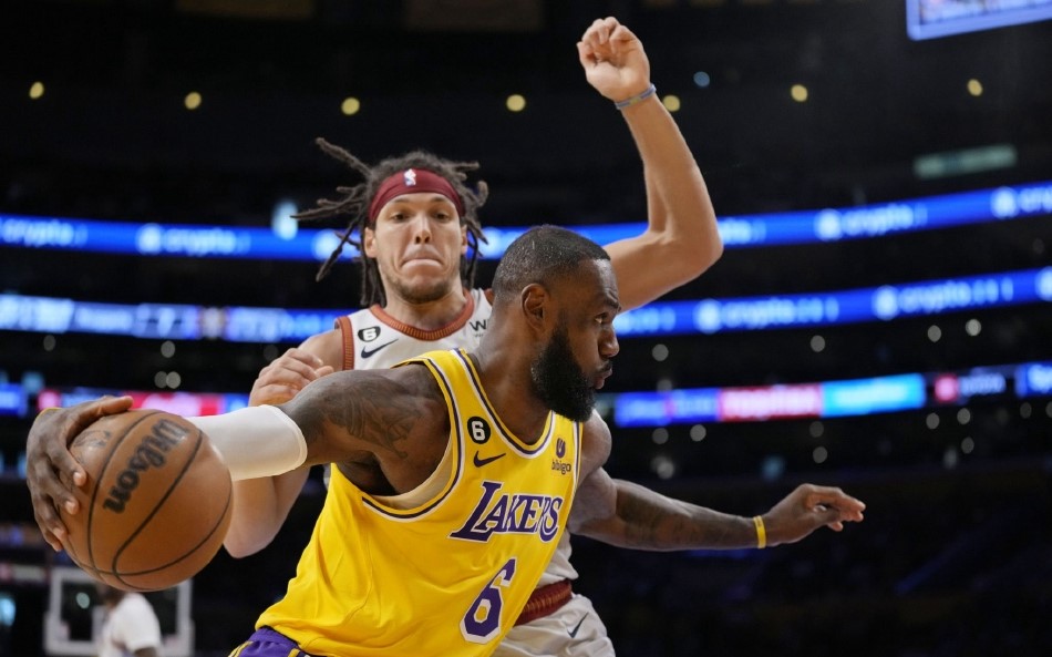 <a href=https://pc.jrs360.net/tags-114-0.html target=_blank class=infotextkey>NBA</a>-<a href=/tags-35660-0.html target=_blank class=infotextkey><a href=https://pc.jrs360.net/tags-116-0.html target=_blank class=infotextkey>湖人</a></a>-勒布朗·<a href=https://pc.jrs360.net/tags-123-0.html target=_blank class=infotextkey>詹姆斯</a>-詹姆斯考虑退役-詹姆斯赛季辉煌纪录