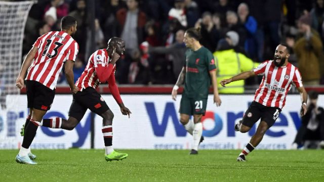 英超第19轮:布伦特福德3-1利物浦 维萨、姆贝莫破门科纳特乌龙