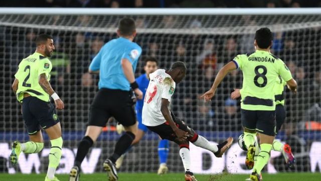英联杯8强南安普顿2-0曼城 南安普顿反击高效 曼城爆冷出局!